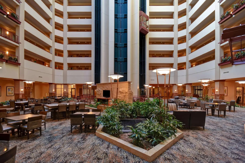 Embassy Suites by Hilton at Hot Springs Convention Center - фото 30