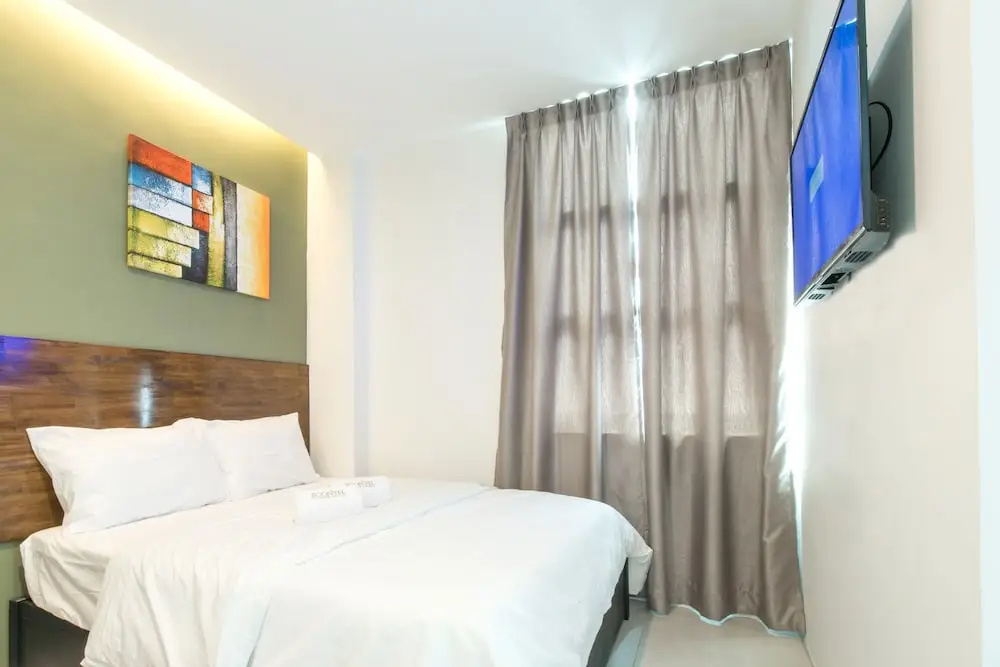 Deluxe Double room (full double bed)