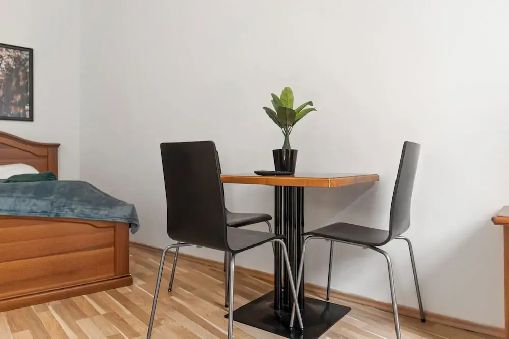 Modern 1 Bedroom Long Stay Apartment