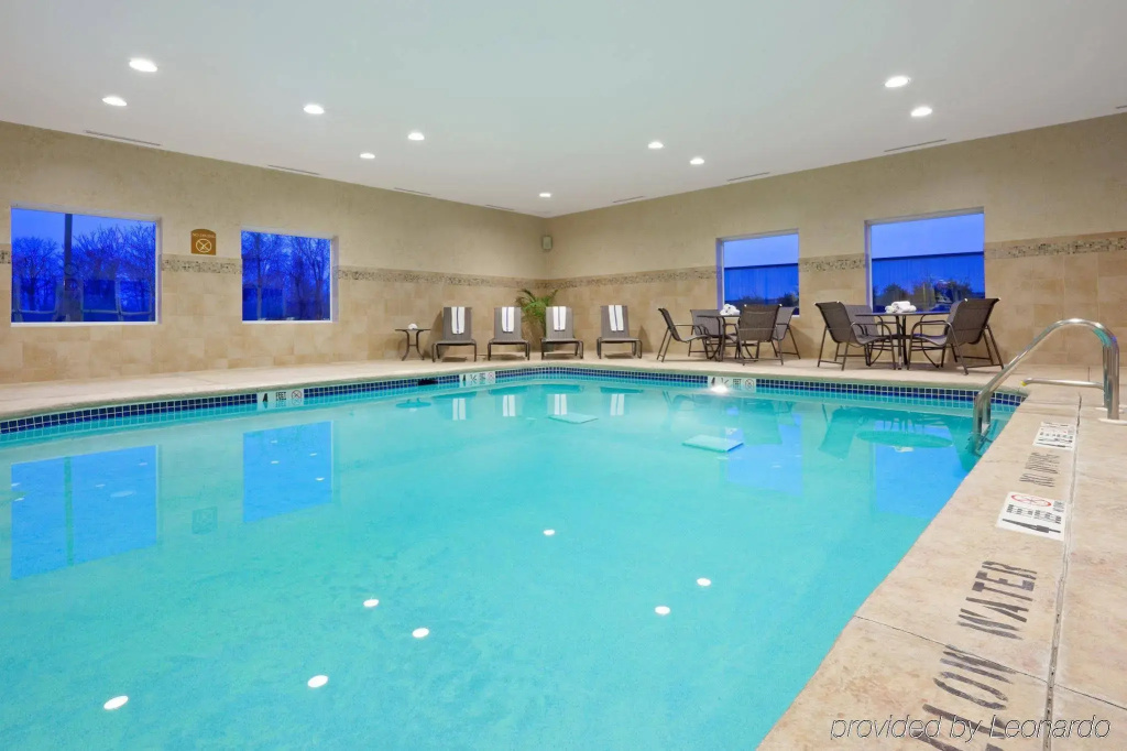 Holiday Inn Express Hotel & Suites West Long Branch by IHG - Général