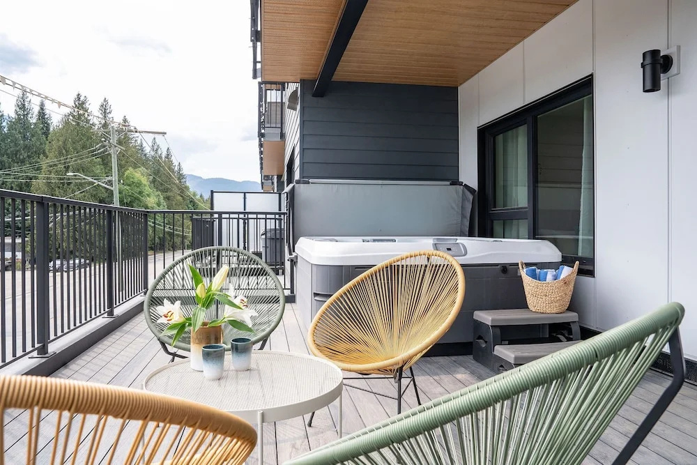 Western Star by Revelstoke Vacations