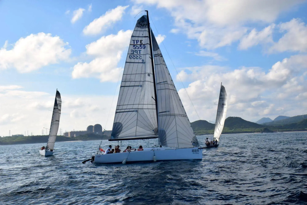 Fun Wind Sailing