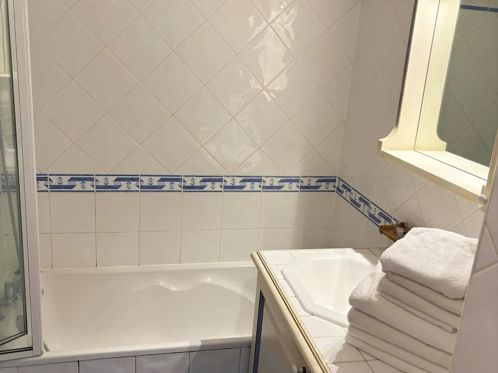 Afficher la photo 8 — Family Suite With Pool Access