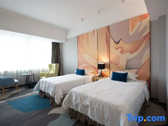 Deluxe Double room (full double bed)