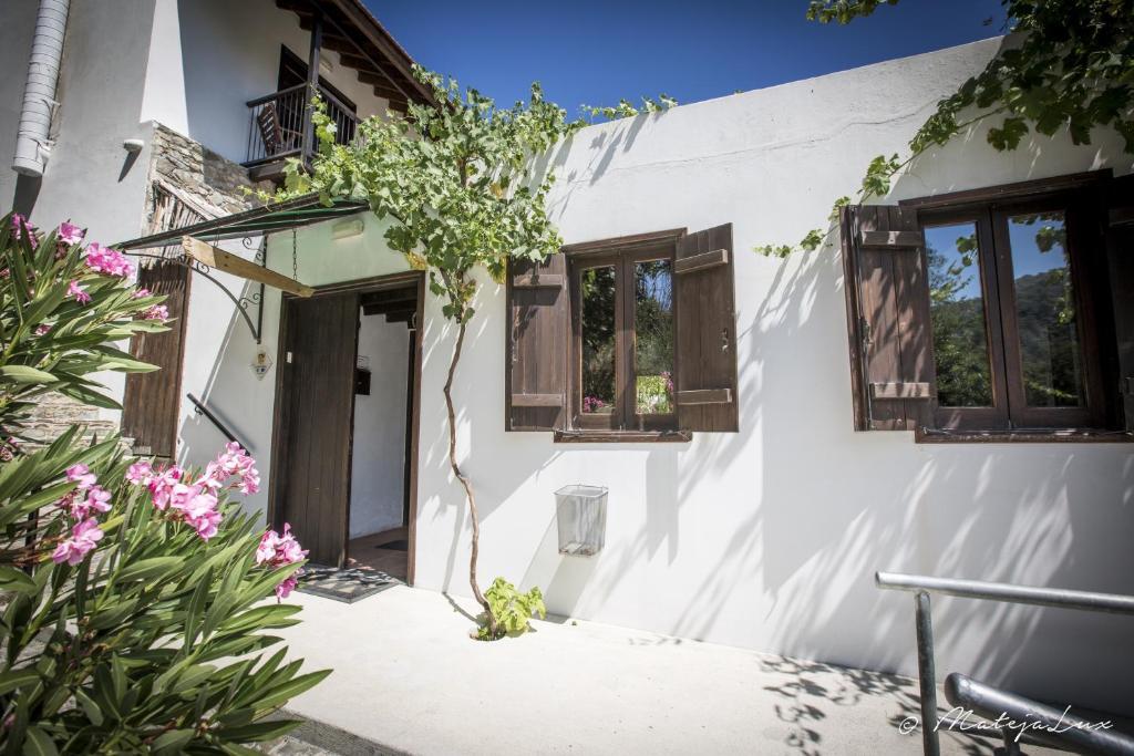 Ambelikos Traditional Agrohotel by null