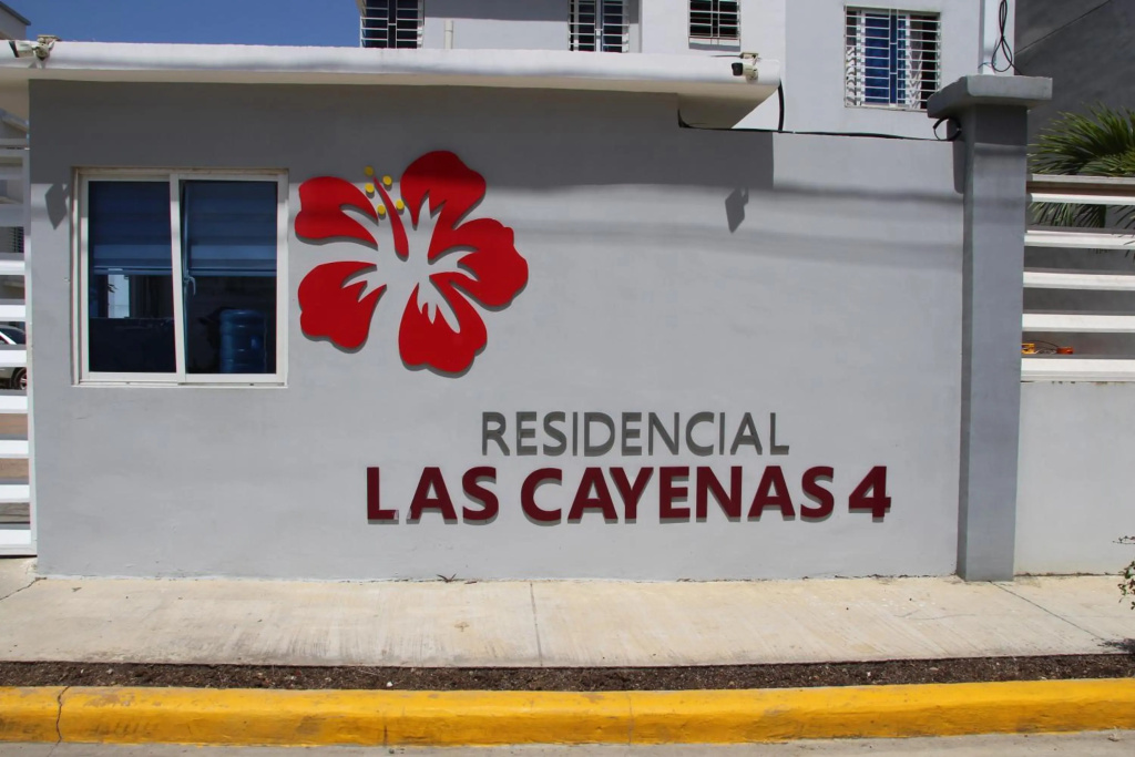 Las Cayenas Apartment