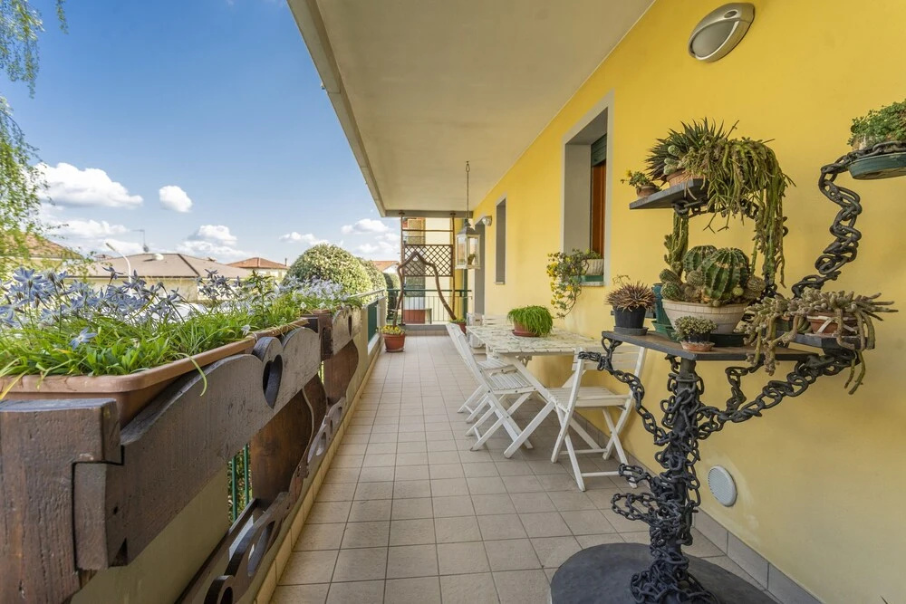Ai Gelsomini-APT with Terrace & Parking