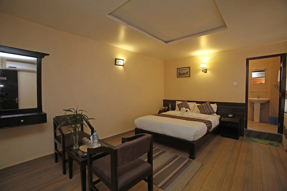 Deluxe Double room with balcony (full double bed)