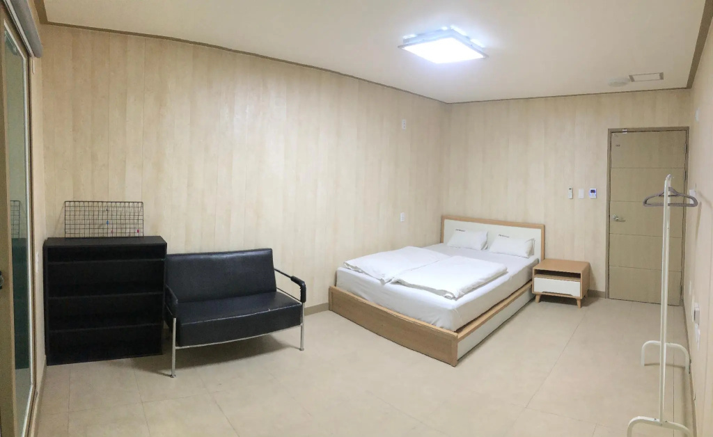 Standard Double room (full double bed)
