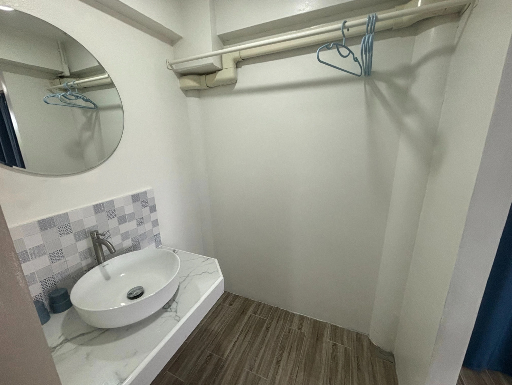 2 Bedrooms Cottage
