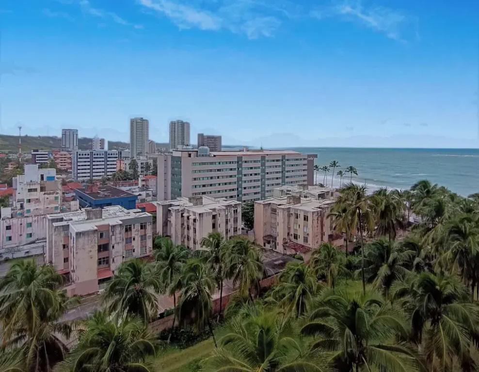 Superior Double Studio with partial sea view (full double bed)