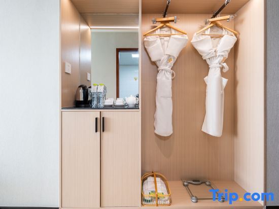 Двухместный номер Standard 2 отдельные кровати в Linghai Hotel