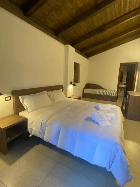 Economy Chalet