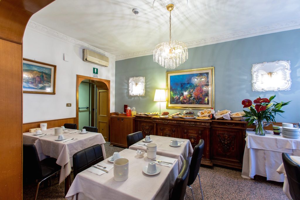 Hotel photo 26