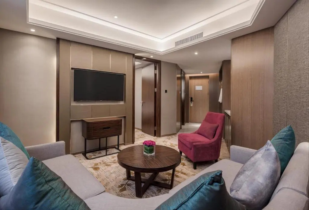 Executive Double Suite full double bed