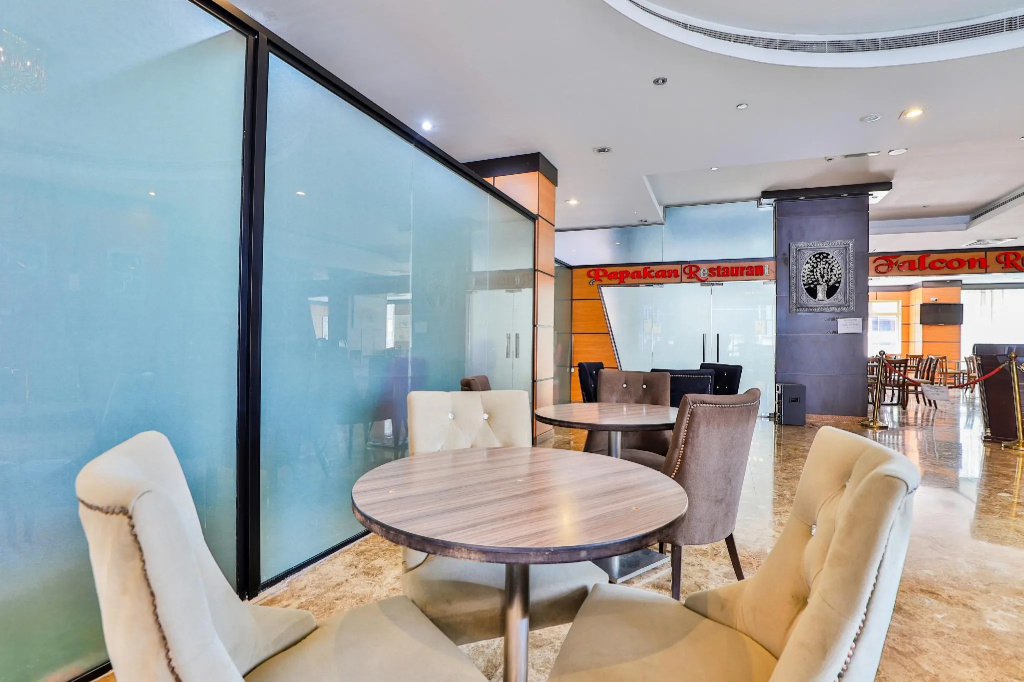 Pearl Swiss Hotel 6
