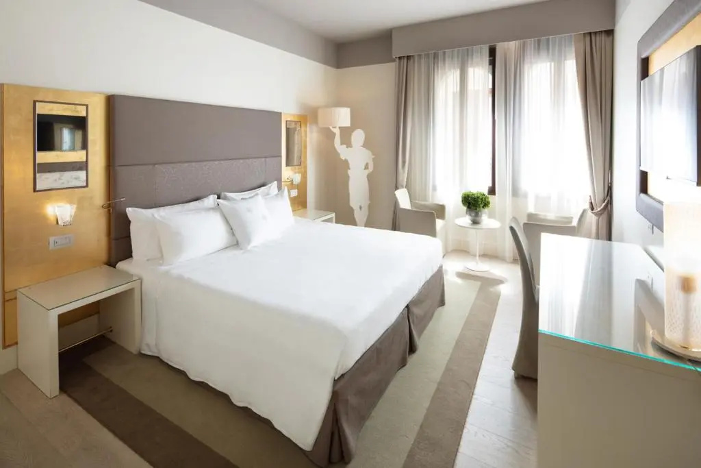 Premium Double room (full double bed)