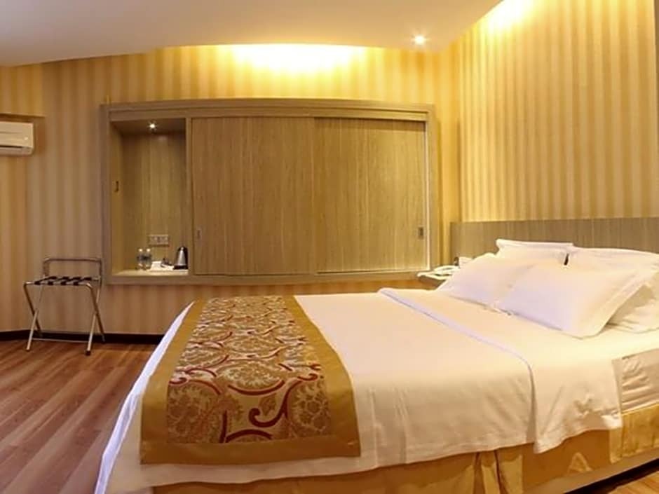 Mandarin Hotel