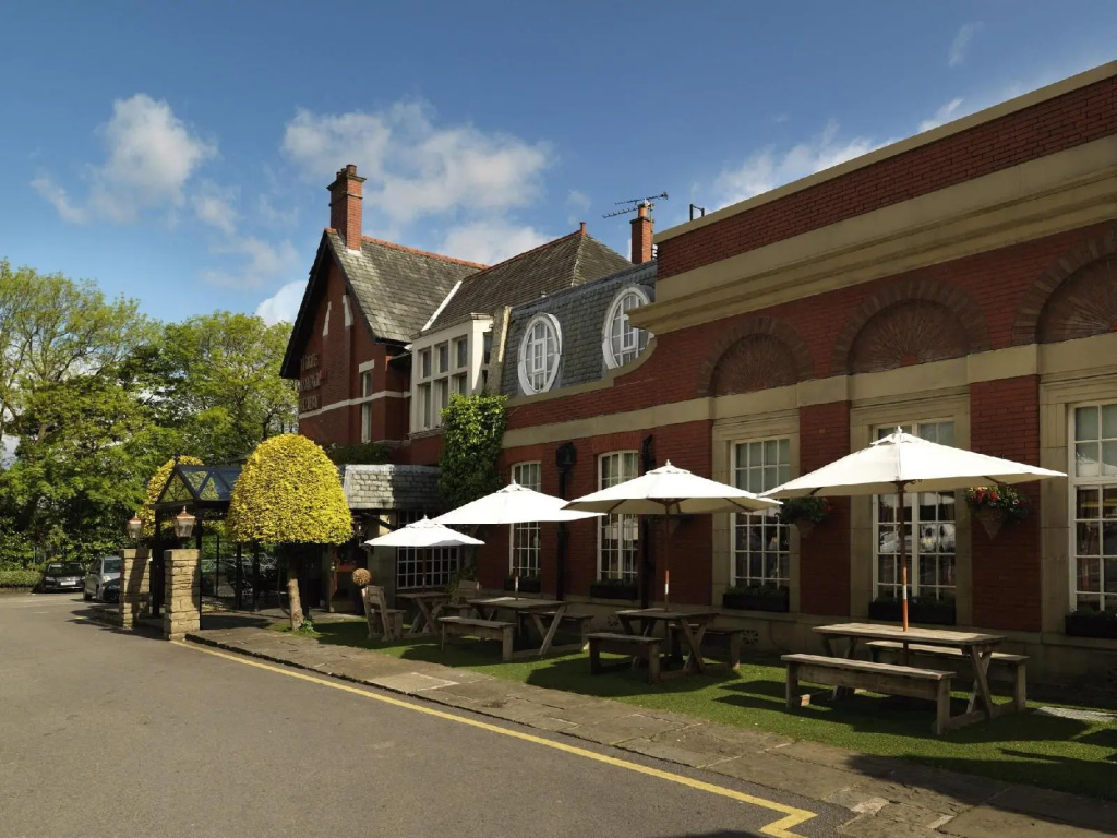 The Royal Toby Hotel - Général