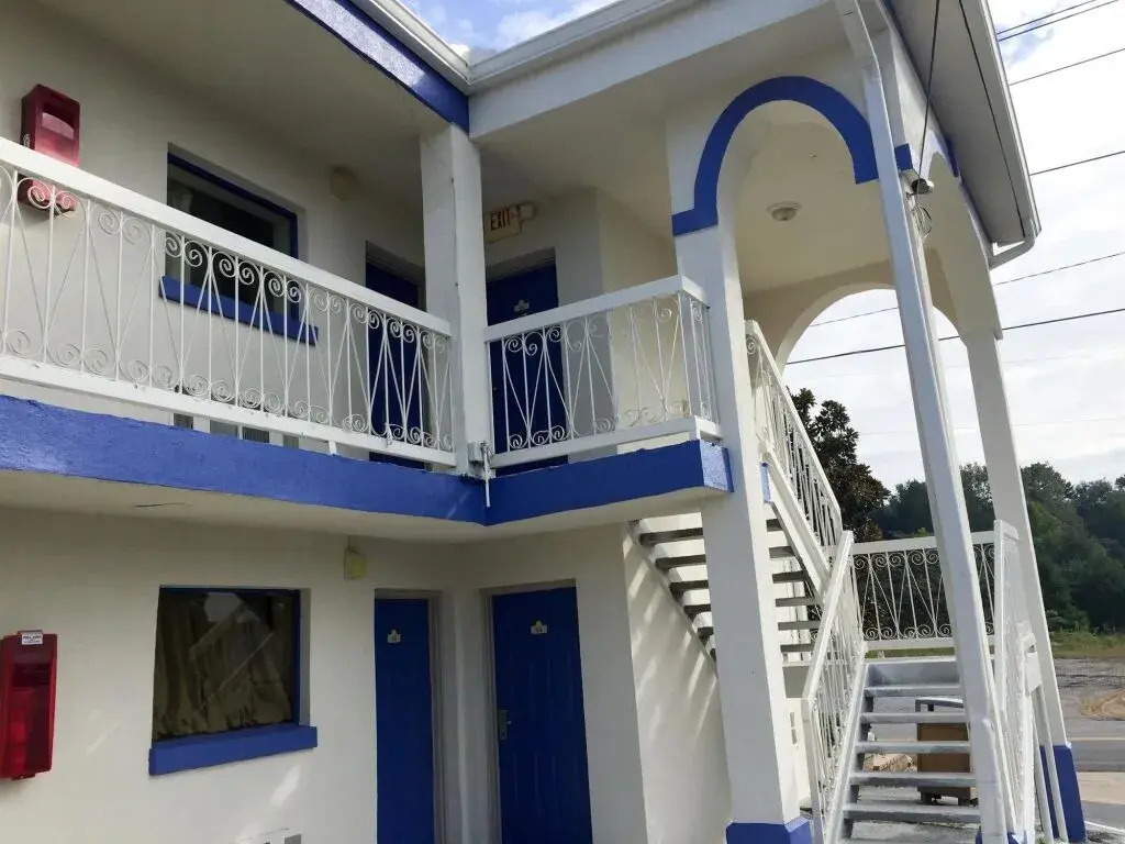 Motel 6 Calera AL