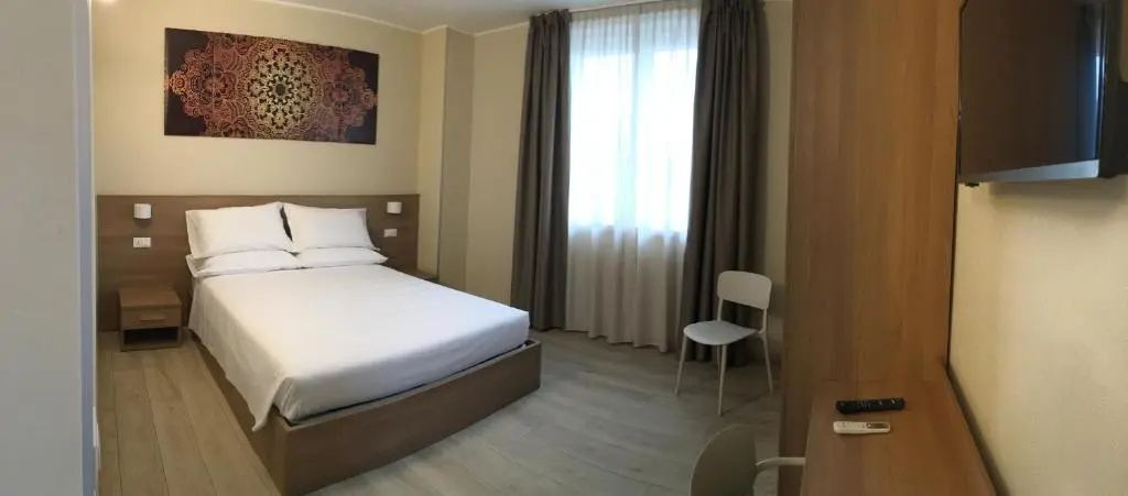 Standard Double room (full double bed)