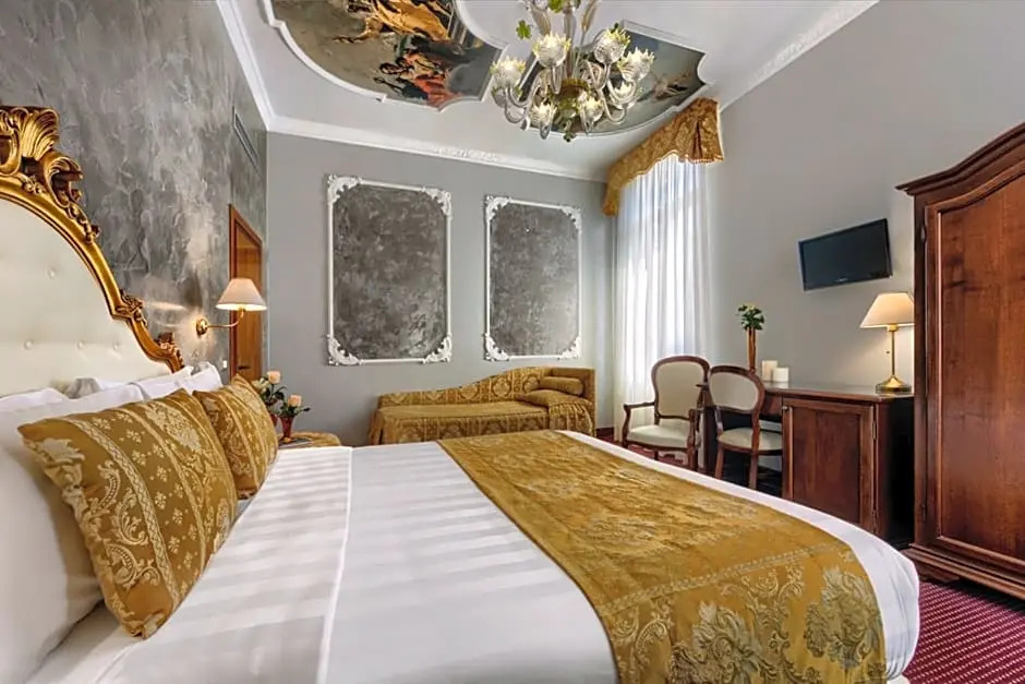 Standard Double room (twin beds)