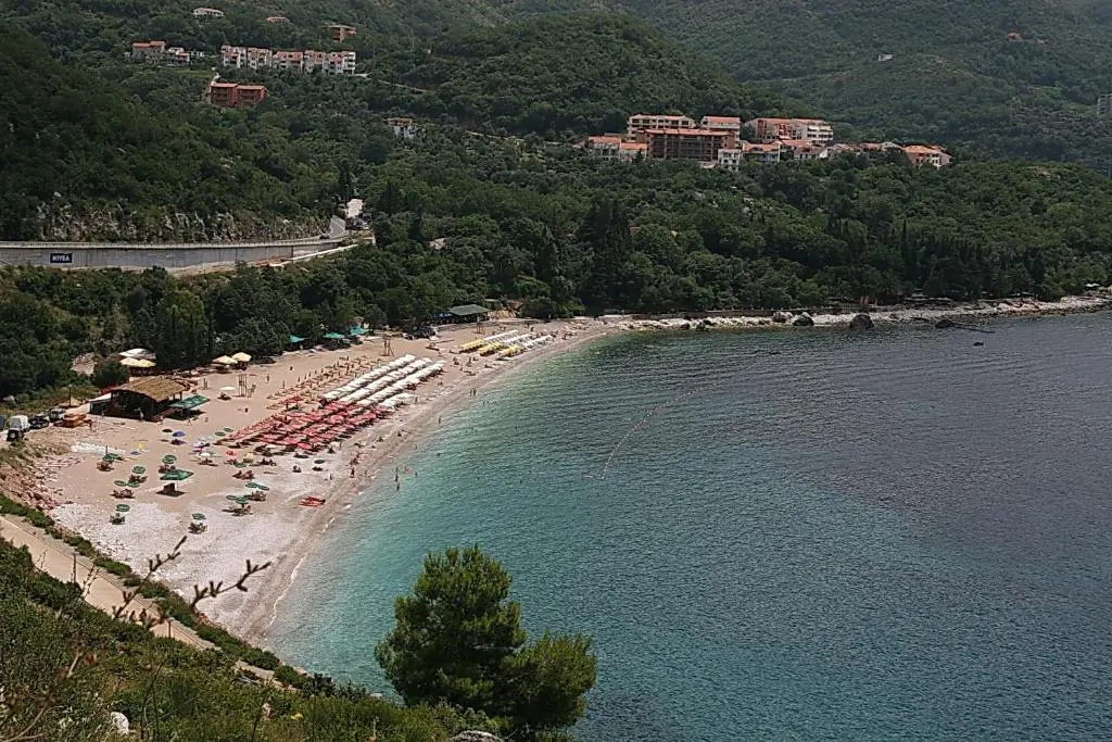 Beach & Waterfront