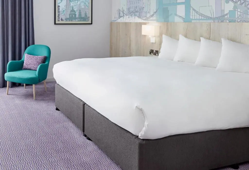 Leonardo Hotel London Croydon Room Type - Standard Room with Double Bed Leonardo Hotel London Croydon Room Type - Standard Room with Double Bed