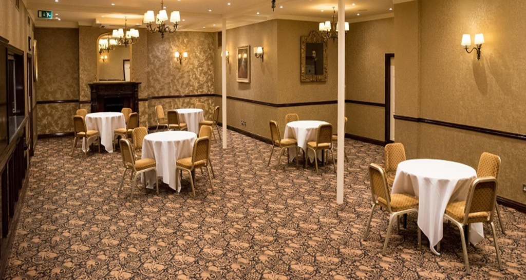 The Bull Hotel, Peterborough - Général