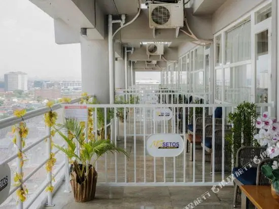 MG Setos Hotel Semarang - Chambres