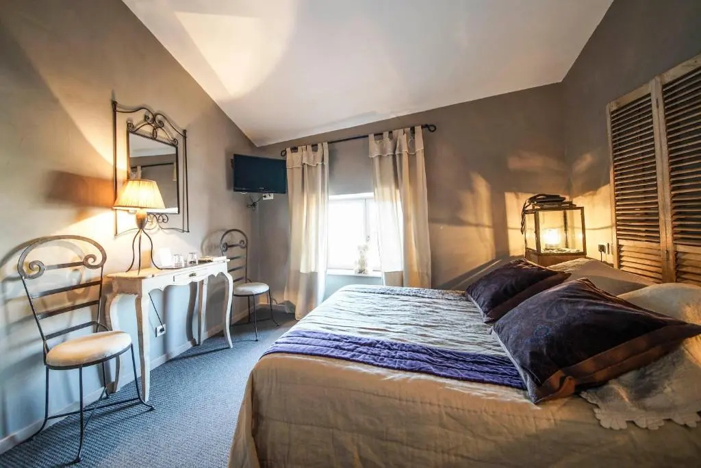 Classic room