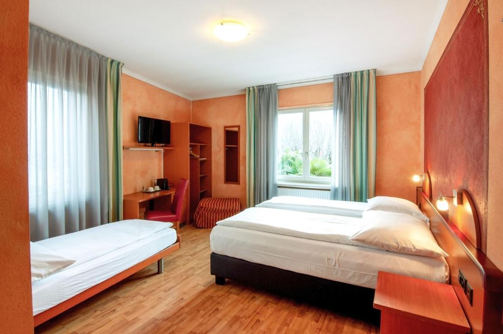 Tailormade Hotel AL GIARDINETTO Biasca - Chambres