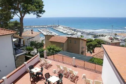 Beach & Waterfront