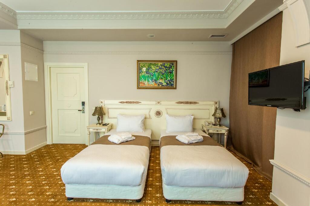 Алматы: Курортный отель Golden Mir Hotel & Spa