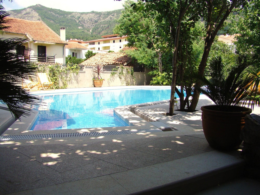 Hotel Dubrava - 5