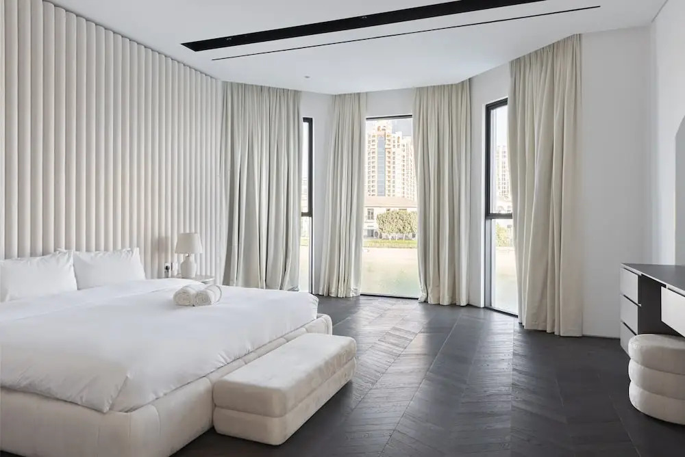 Palm Paradise- 5BR Villa - Infinity Pool image rooms