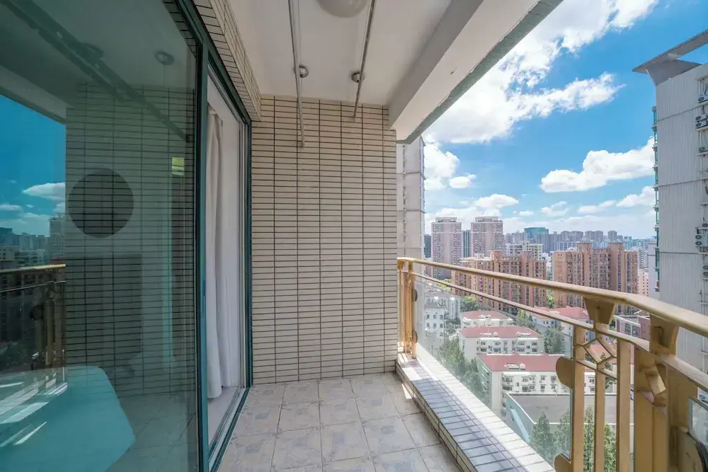 Tyms Xujiahui Stylish 1BR APT
