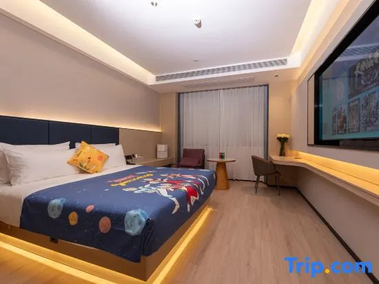 Deluxe Double Family room (full double bed)