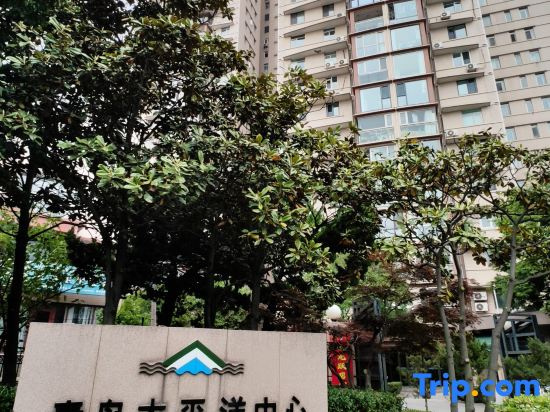 Jinhua house Sea View B & B (Qingdao May 4th Square store)