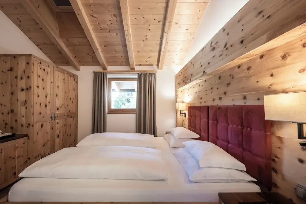 Standard Double room with view (full double bed)