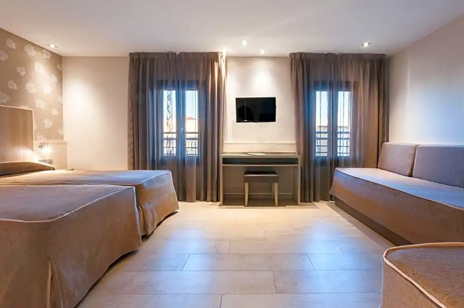 Standard Quadruple room