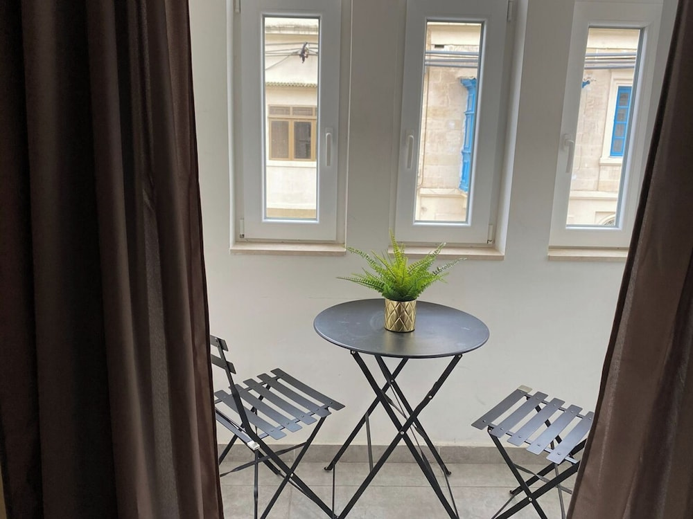 Off the Strand Gzira 3-bedroom Apartment