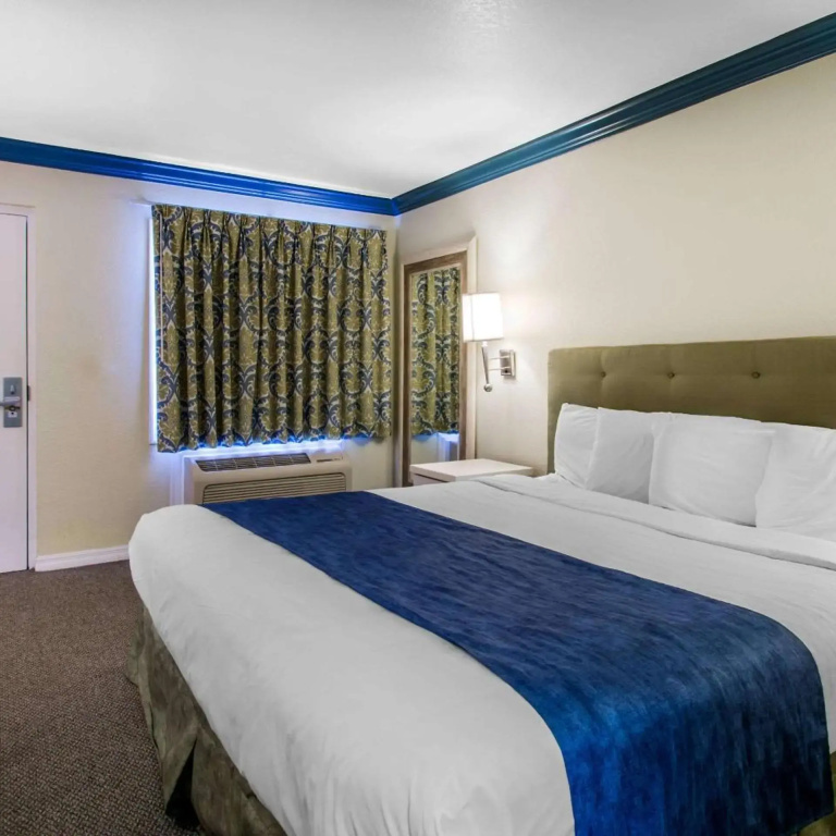 Hotel photo 30