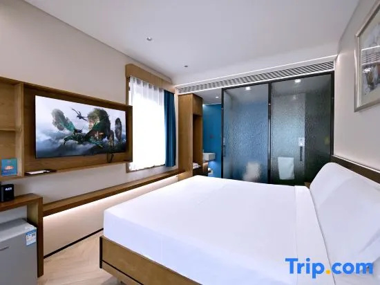 Superior Double room with view (full double bed)