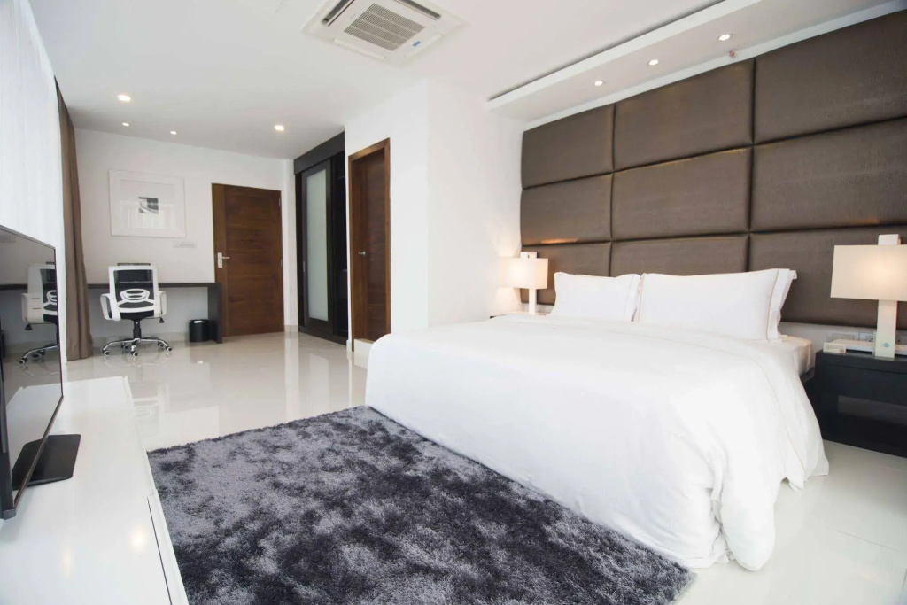 Platinum One Suites - фото 50
