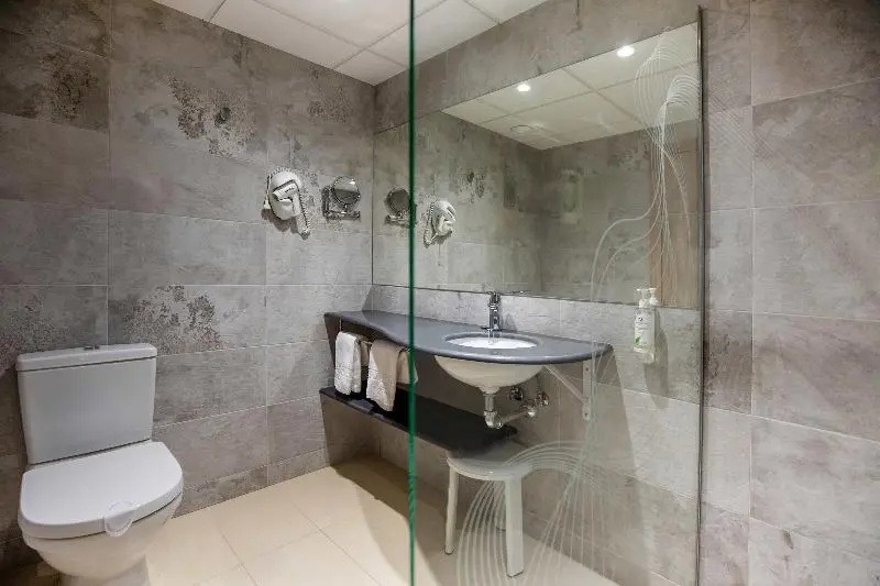 Double room (twin beds)