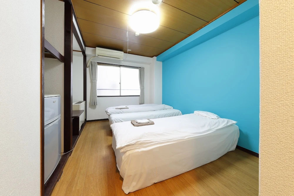 Double room (twin beds)