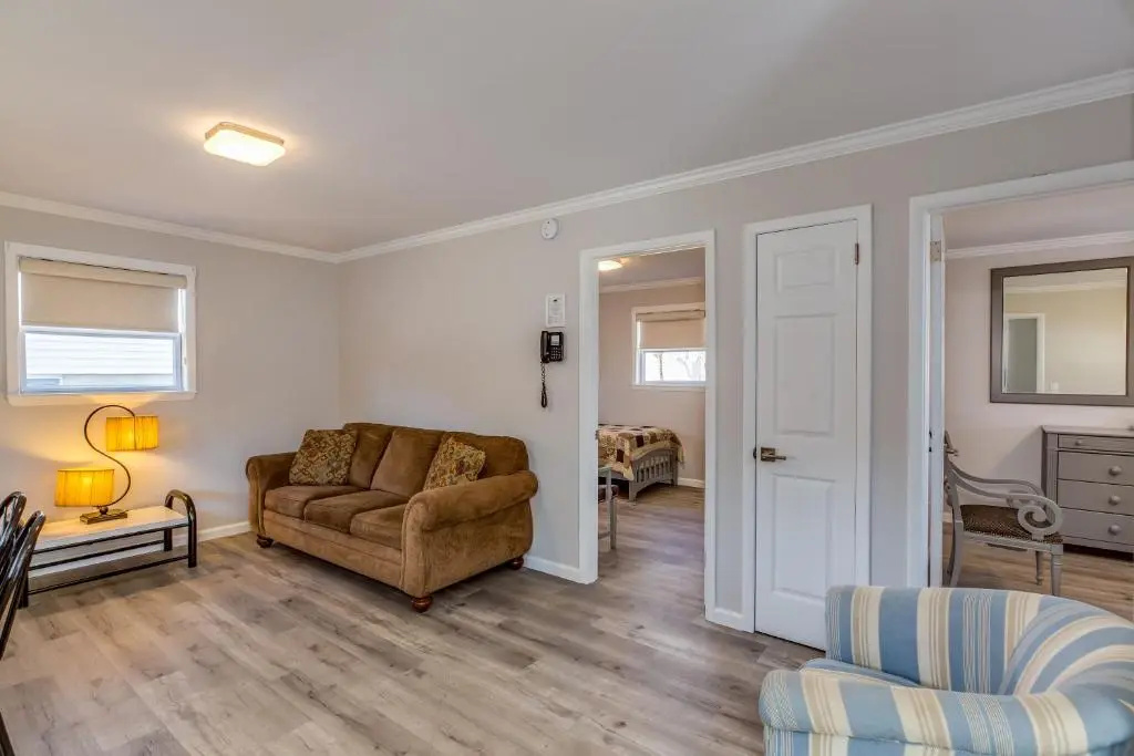 2 Bedrooms Bungalow