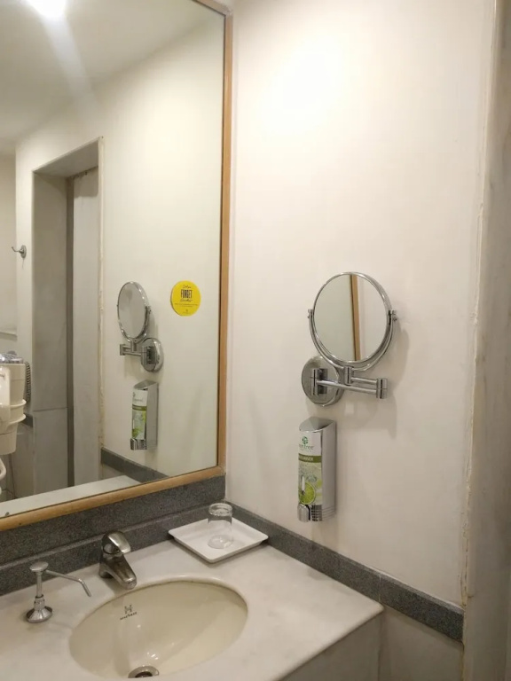Lemon Tree Hotel, Udyog Vihar, Gurugram - Chambres