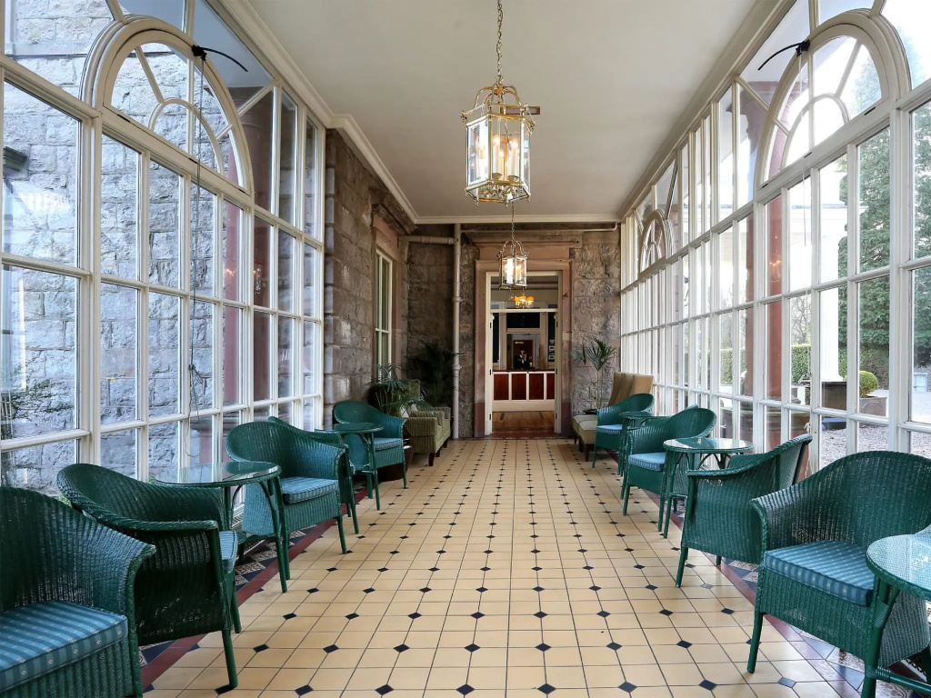 Macdonald Leeming House - Général